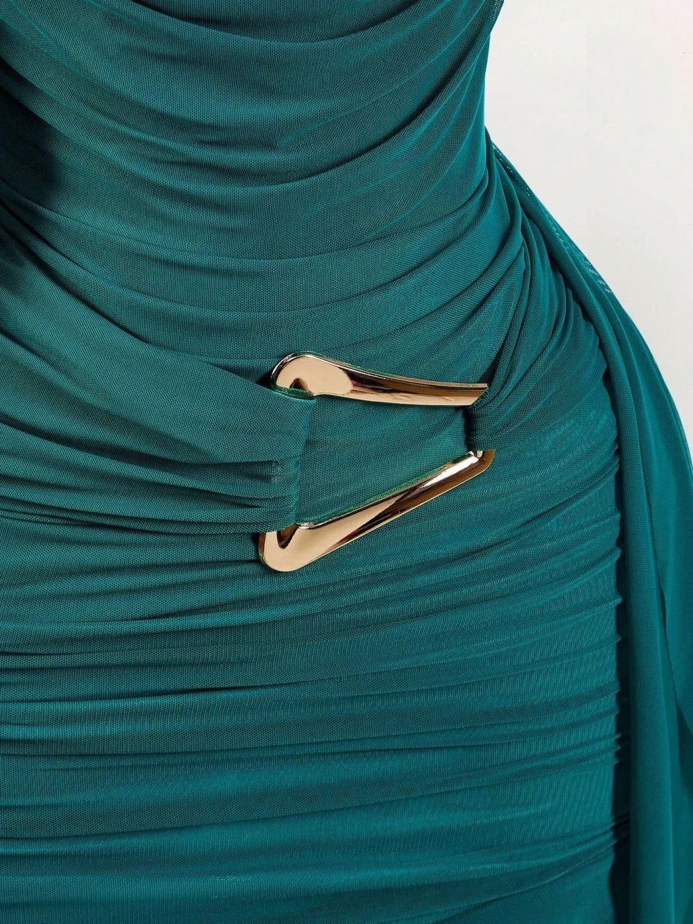 Halter-neck Backless Slimming Mini Dress